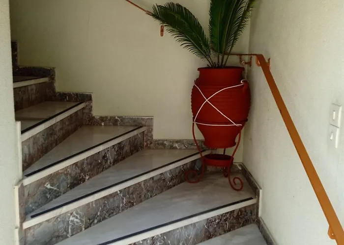 Sarlos Studios Apartment